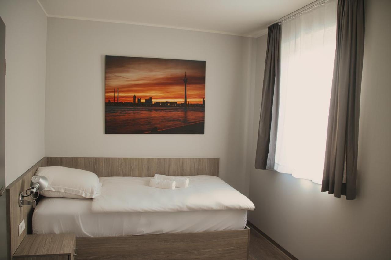 Landgasthof Kelzenberg Juchen Bagian luar foto
