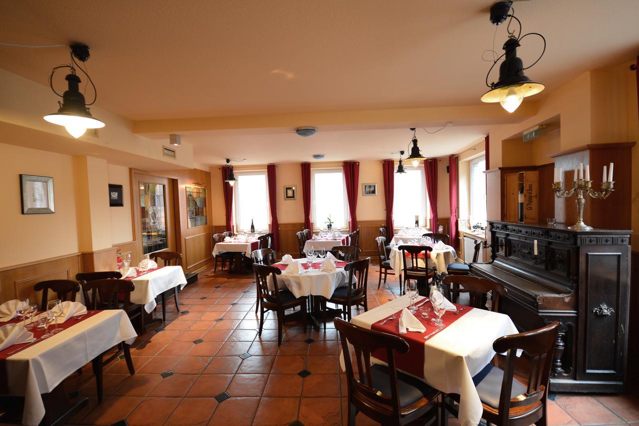 Landgasthof Kelzenberg Juchen Bagian luar foto